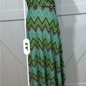 Darían green stripes Maxi dress size medium